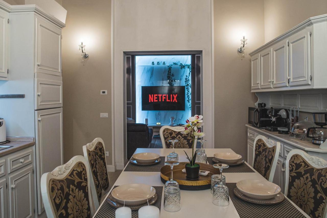 Belvedere Luxury Apartment, View On The Lucca Walls Экстерьер фото